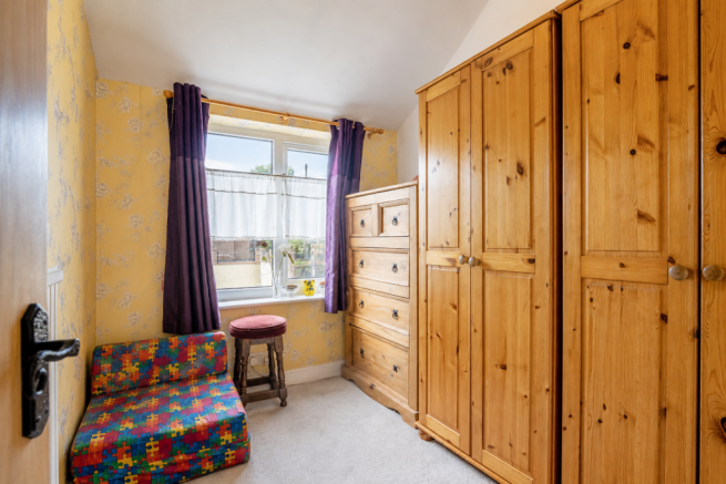 4 bed Semi-Detached for sale Image 10
