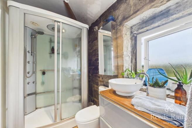 2 bed Semi-Detached for sale Image 9