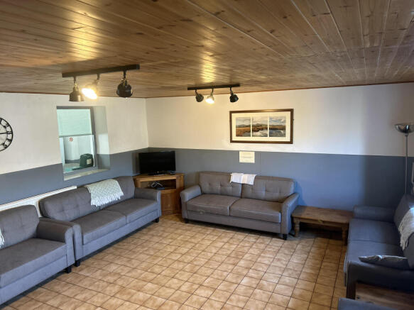 Lounge T202602271148.jpg