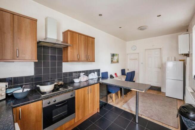 3 bed Terraced for sale Image 5