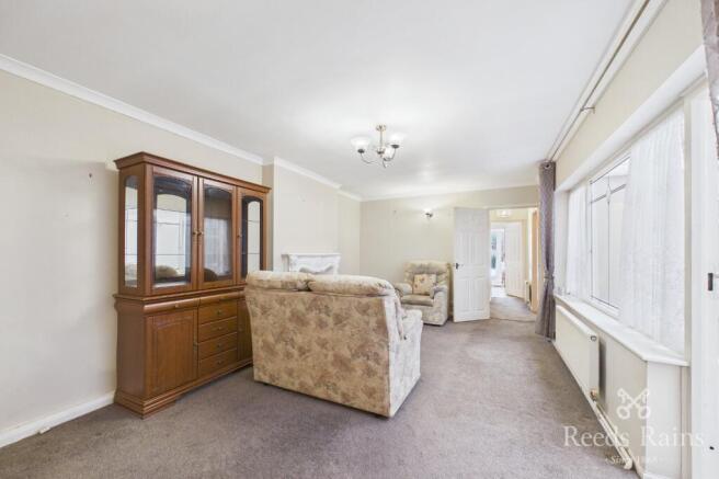 3 bed Bungalow for sale Image 4