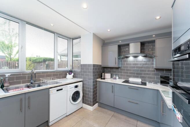 2 bed Semi-Detached for sale Image 4