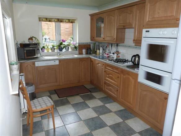 Kitchen: