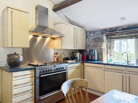 2 bed Terraced for sale Image 7