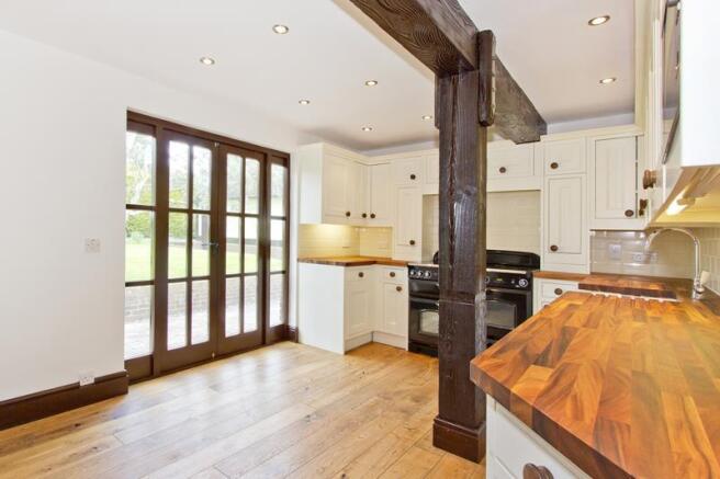 kitchen2.jpg