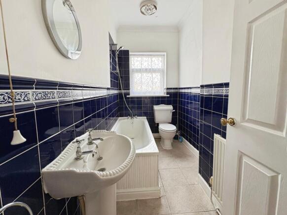 2 bed Terraced for sale Image 10