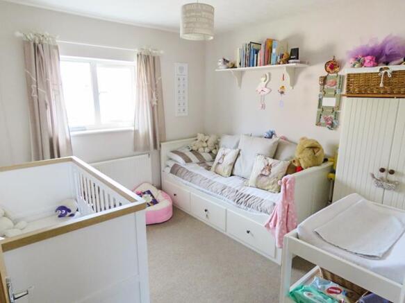 Bedroom 2.JPG