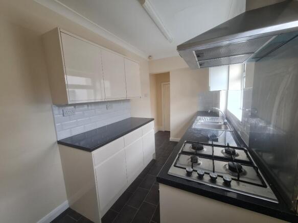 2 bed Terraced for sale Image 5