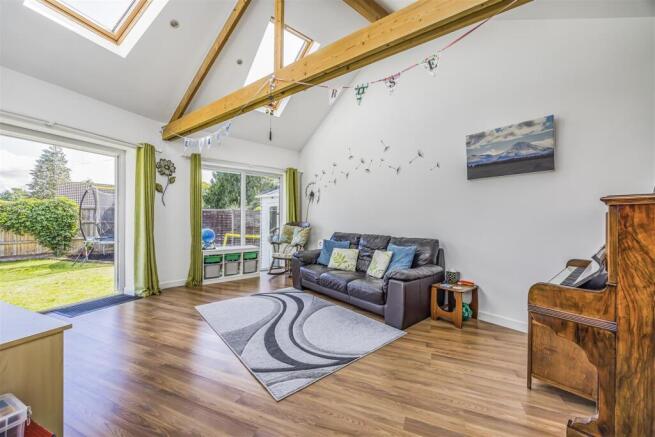 90 Horndean Road, Emsworth-PorticoMarketing-Nexa-1