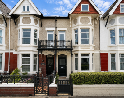 Esplanade Avenue, Porthcawl, CF36 3YS