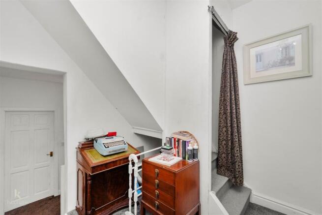 4 bed Terraced for sale Image 10