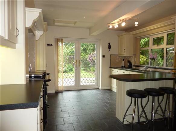 BREAKFAST KITCHEN