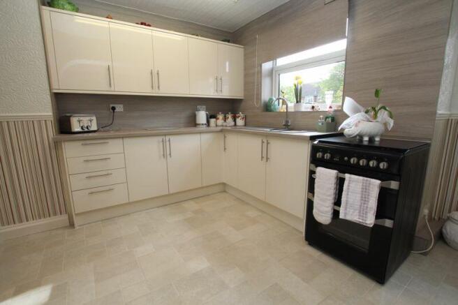 Dining kitchen