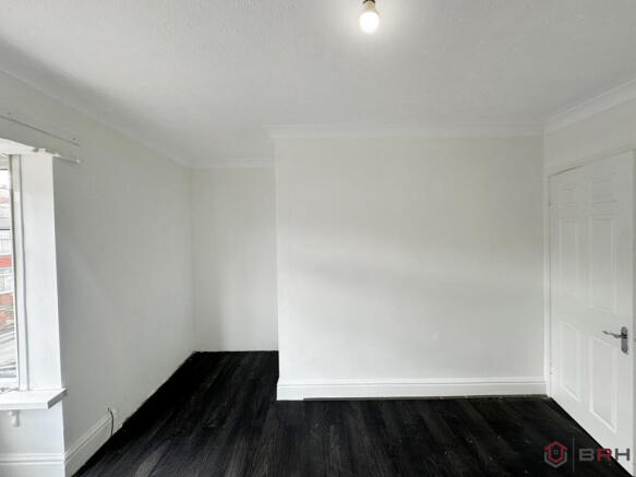 2 bed Terraced for sale Image 10