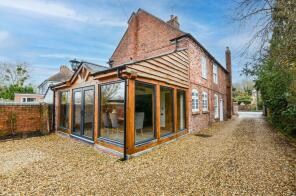 15 Pool House, The Village, Worcester WR2 4QR