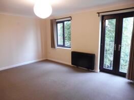 Flat 7, 18 Abbey Court, Banister Road, Southampton SO15 2JT