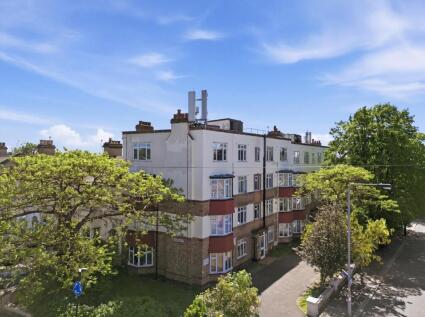 Egerton Court, Leytonstone
