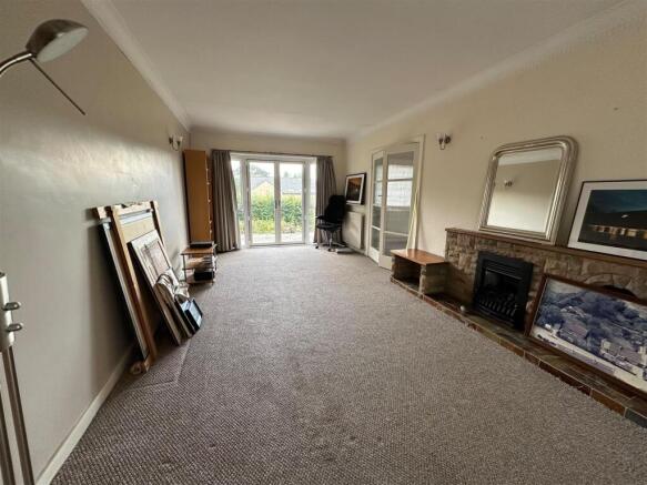 4 bed Detached for sale Image 8