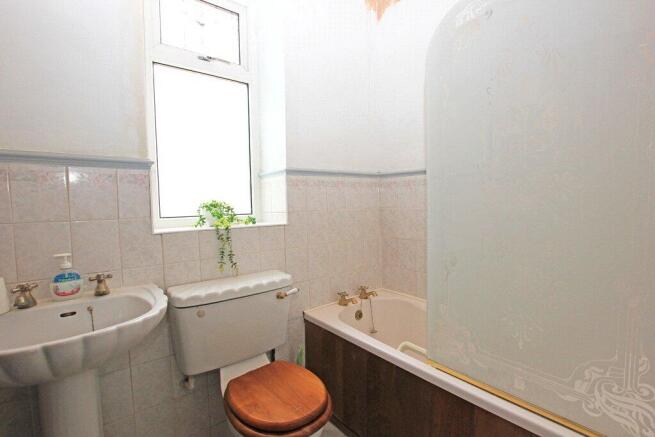 3 bed Detached for sale Image 6