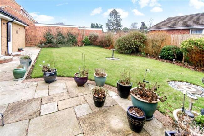 ADDITIONAL GARDEN VI