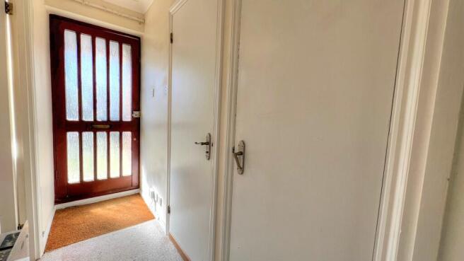 23 Balmoral Way 6...