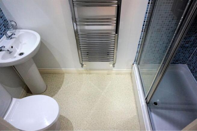 Master En-suite