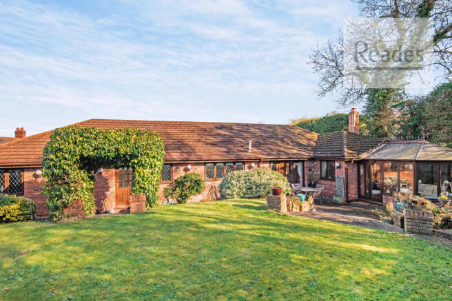 Garden to rear