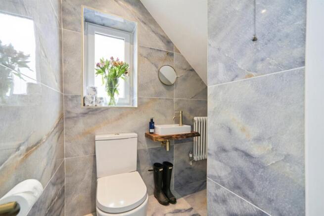 2 bed Semi-Detached for sale Image 9