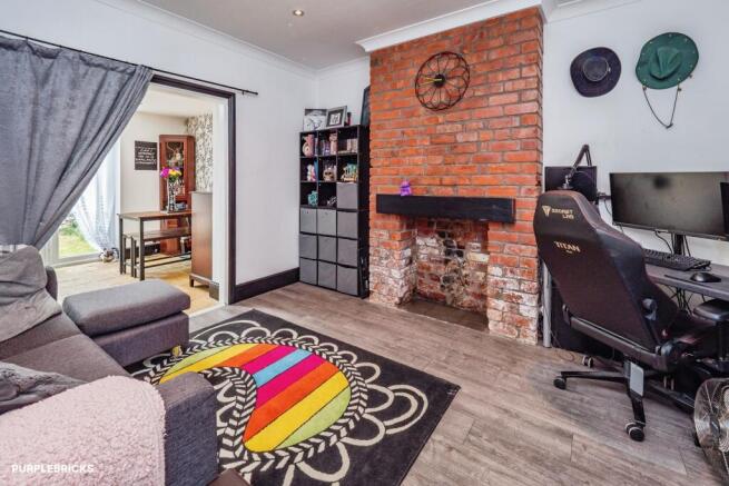 3 bed Semi-Detached for sale Image 8