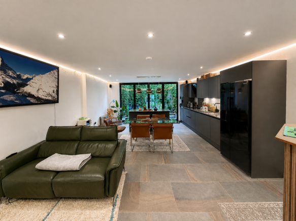 Lounge 2