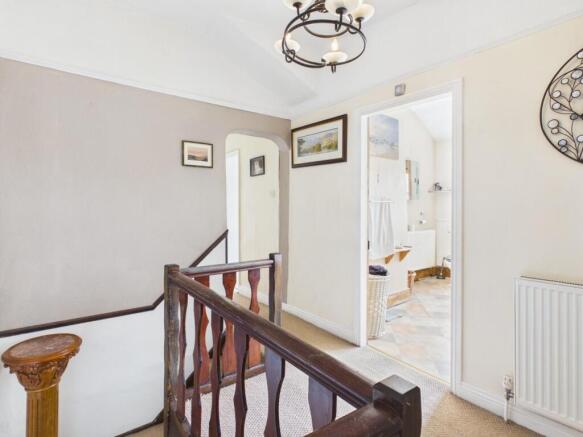 5 bed Cottage for sale Image 9