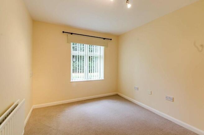 2 bed Apartment to rent Image 5