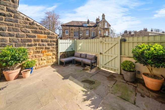 4 bed Terraced for sale Image 7