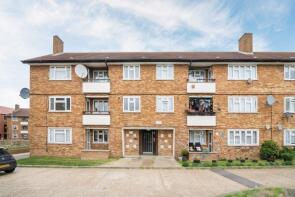 36, Heathcote Court, Heathcote Avenue, Clayhall, Ilford IG5 0QP