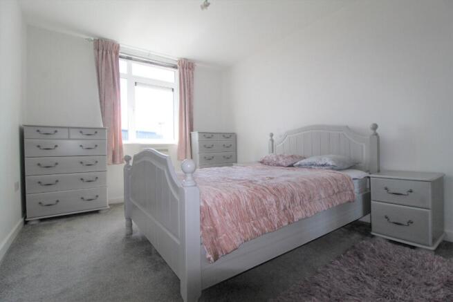 1 bed Flat to rent Image 6