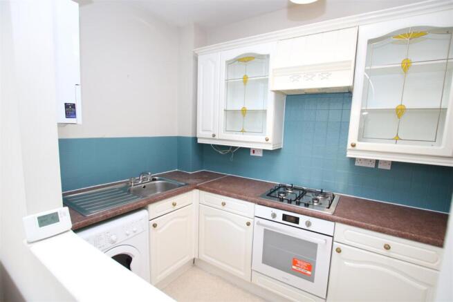 Kitchen 2.JPG