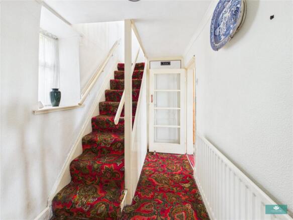 4 bed Detached for sale Image 9