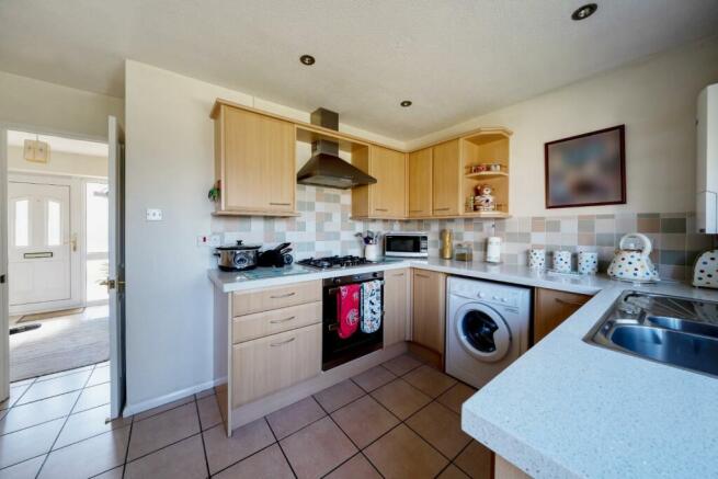 kitchen 2.jpg