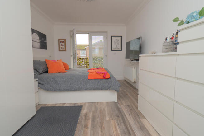 general Flat 11, 35