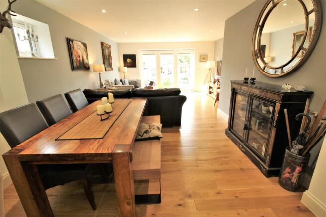 OPEN PLAN LOUNGE/DINER KITCHEN FAMILY ROOM