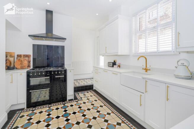 3 bed Terraced for sale Image 6