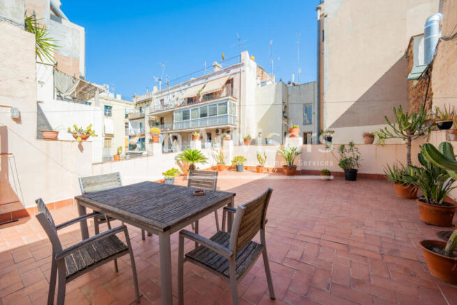 Sensacional-duplex-con-terraza-y-elementos-orig...
