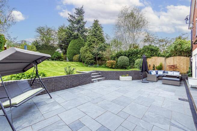 Rear patio 1 STEV4032.jpg