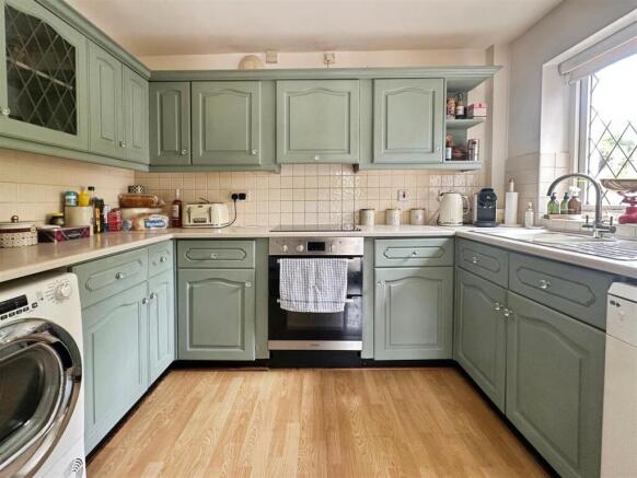 Kitchen.JPG