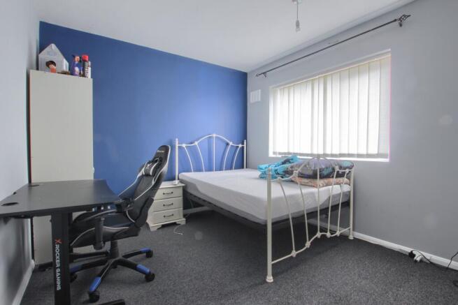 3 bed Semi-Detached for sale Image 10