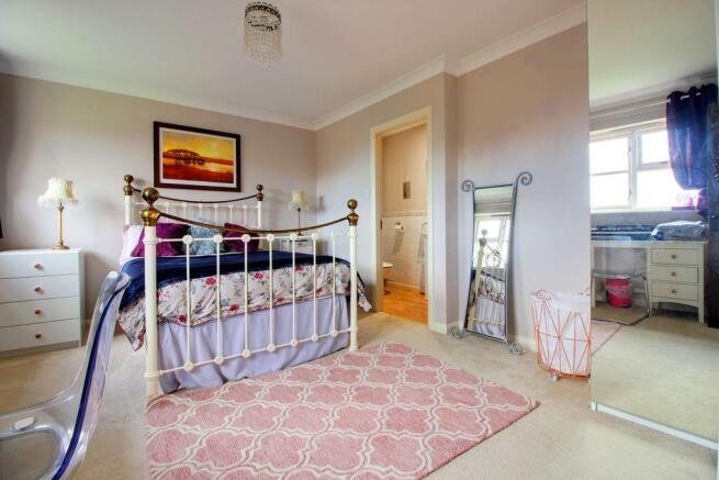 Bedroom 2 (Double with Ensuite)