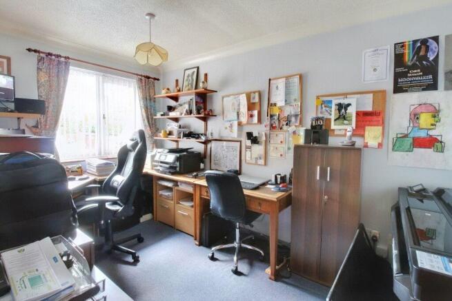 Study/Bedroom 5