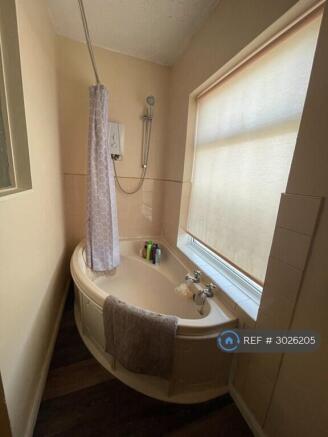 2 bed Terraced to rent Image 9