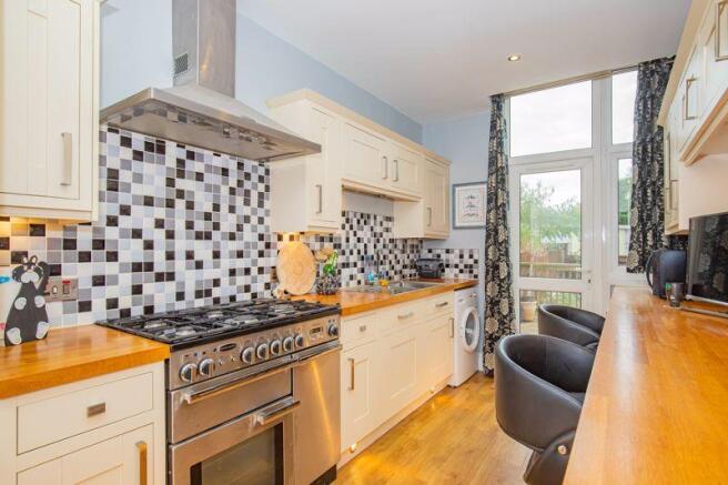 Kitchen / Breakfast Room