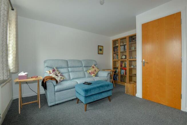 Living Room 1.jpg
